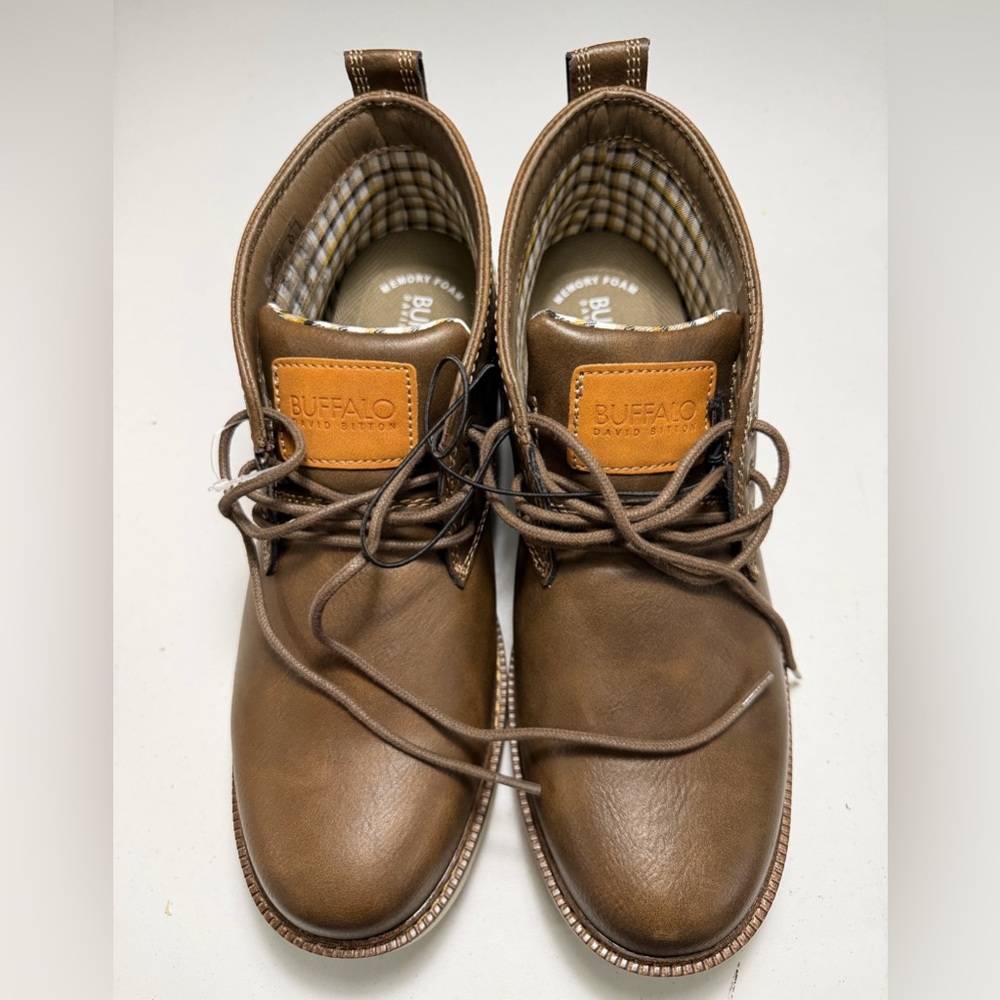 NWOT Buffalo David Bitton Metcalf Men's Brown Chukka Boots